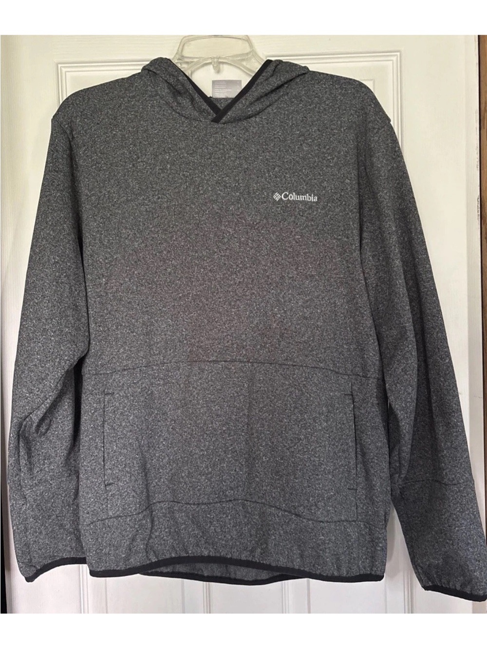 Mens Gray Columbia Pullover Hoodie Size Small - super soft and EUC!